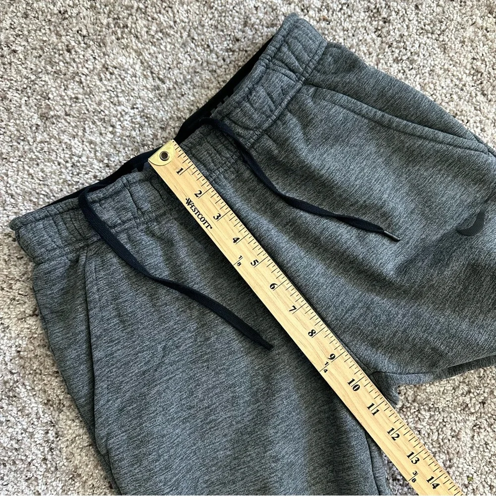 Nike Therma Training Pants Gray Sweatpants Mens Small Drawstring Comfort Pockets
